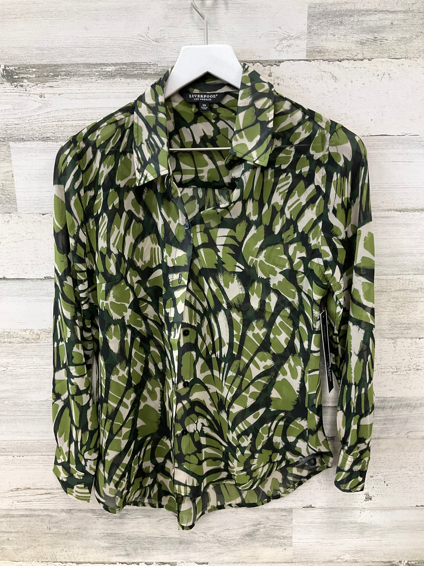 Top Long Sleeve By Liverpool In Green, Size: Xs