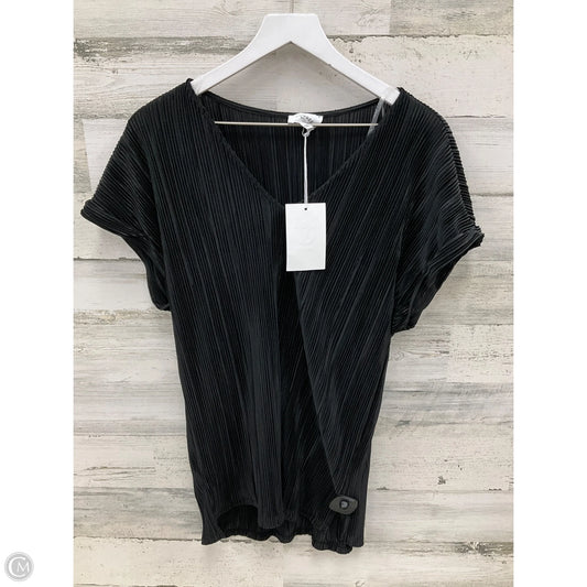 Top Short Sleeve By Andree By Unit In Black, Size: 1x