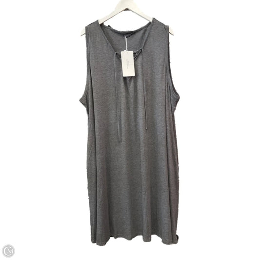 Dress Casual Short By Clothes Mentor In Grey, Size: 4x