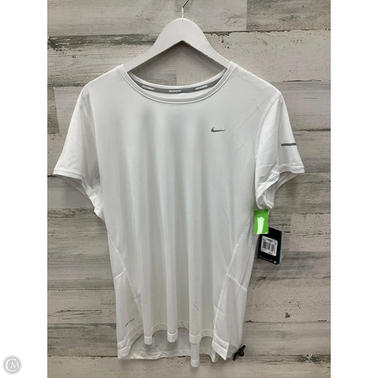 Top Short Sleeve By Nike In White, Size: 2x