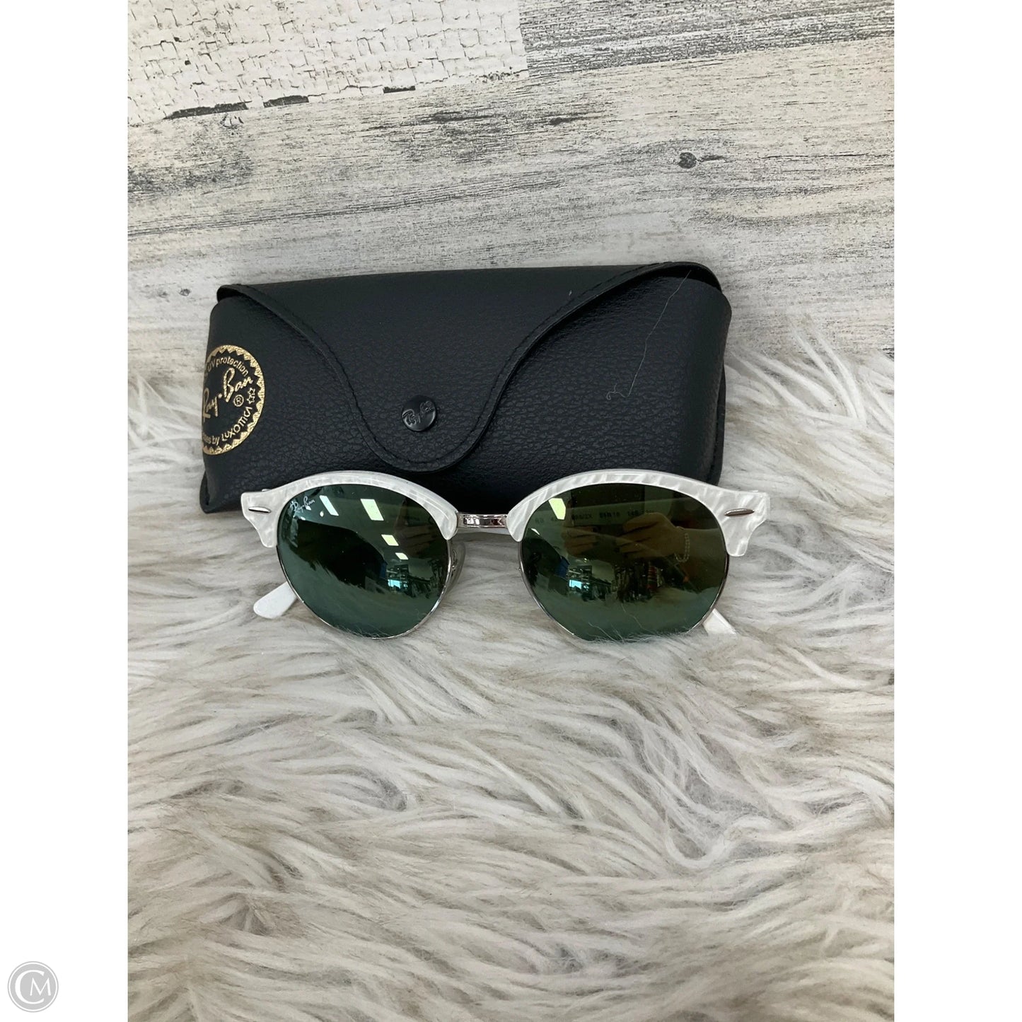 Sunglass Case Designer By Ray Ban, Size: Medium