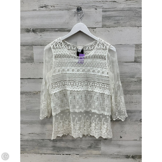 Top 3/4 Sleeve By Chicos In Silver, Size: S