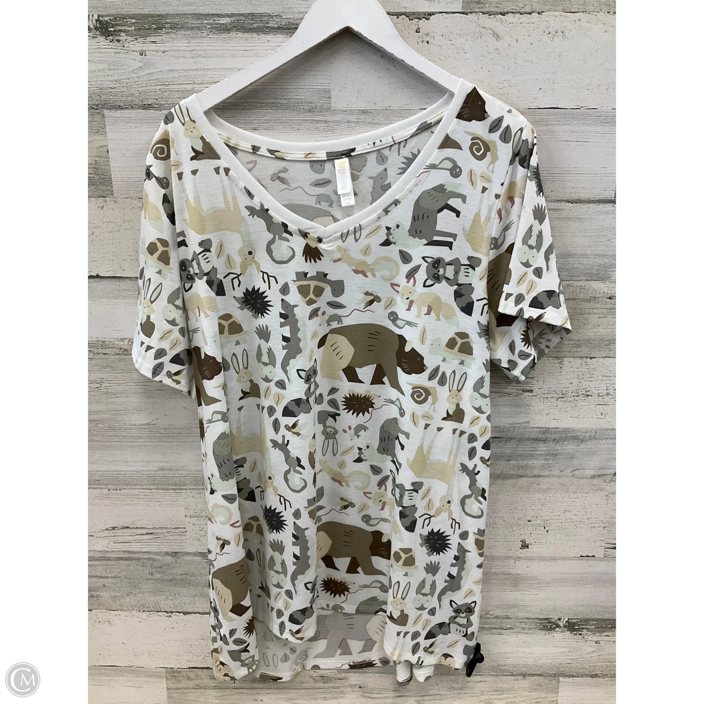 Top Short Sleeve By Lularoe In Cream, Size: 3x