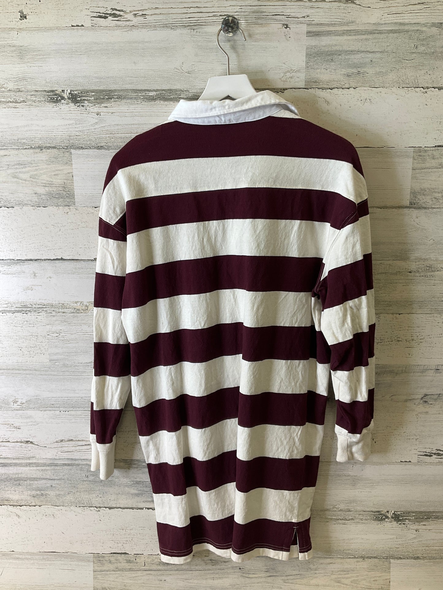 Tunic Long Sleeve By Old Navy In White Red, Size: S