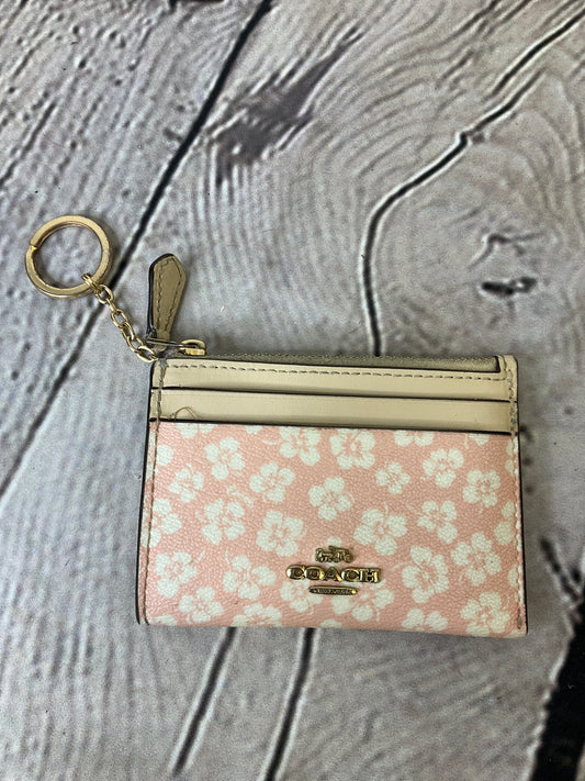 Coin Purse By Coach  Size: Small