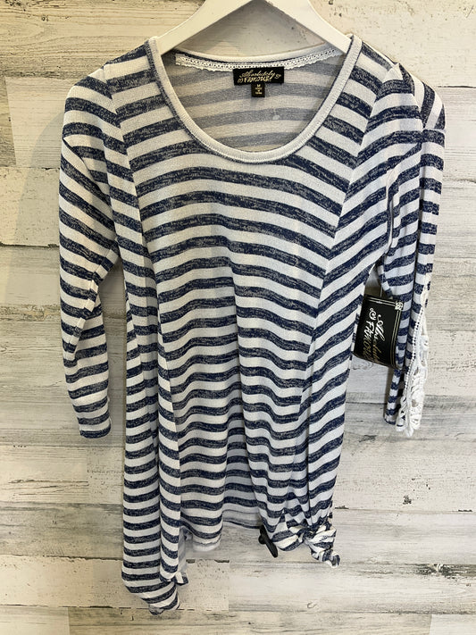 Blue & White Top 3/4 Sleeve Absolutely Famous, Size M