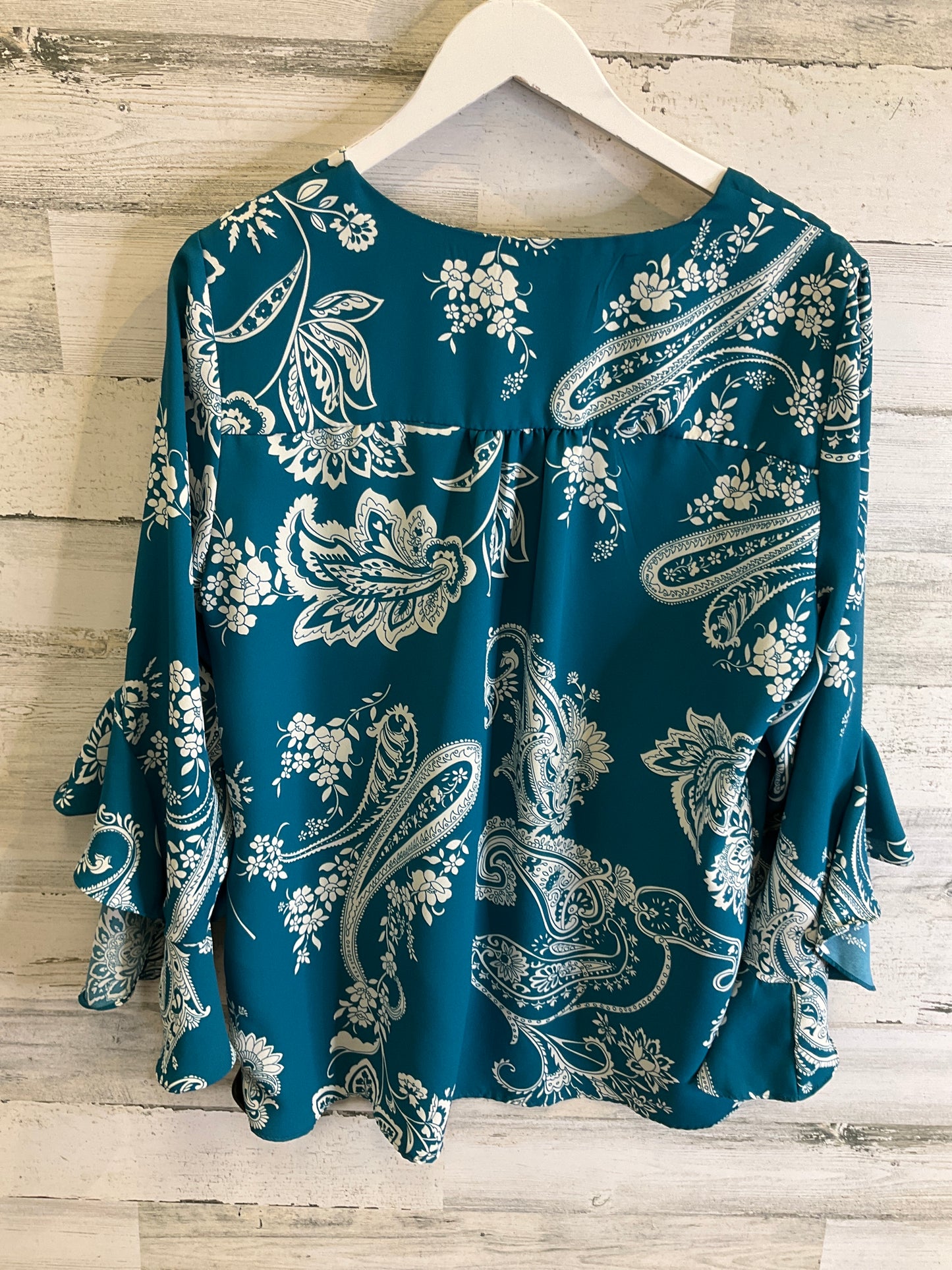 Top Long Sleeve By Vince Camuto In Aqua, Size: L