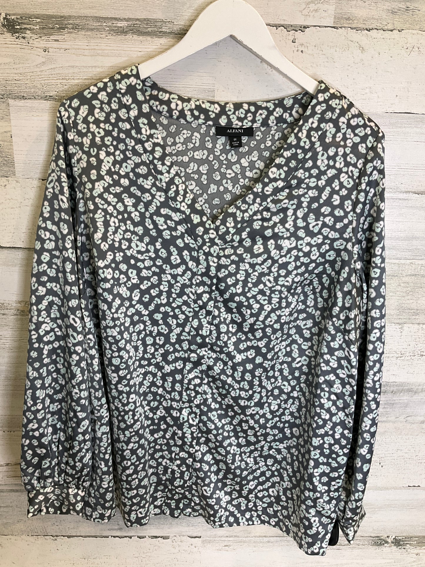 Top Long Sleeve By Alfani In Grey, Size: Xl