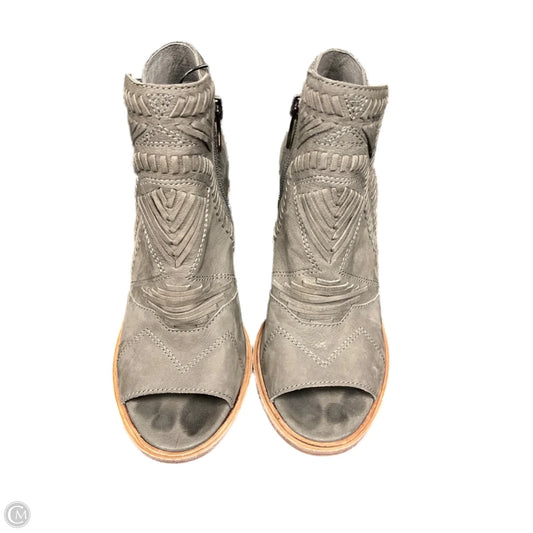 Sandals Heels Block By Vince Camuto In Grey, Size: 6.5
