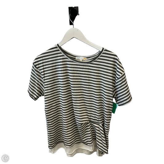 Top Short Sleeve By C And C In Ivory, Size: M