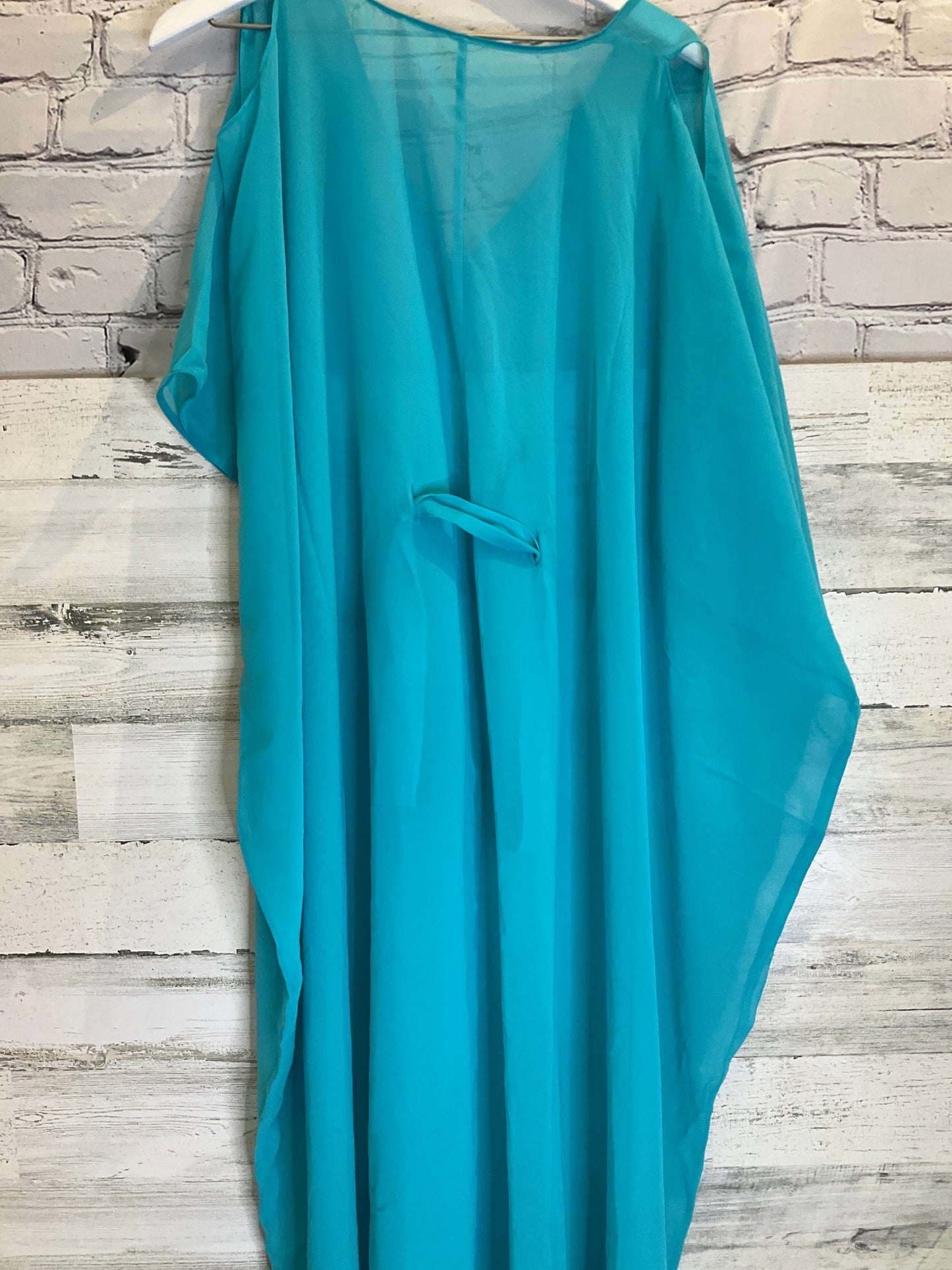 Swimwear Cover-up By Clothes Mentor In Aqua, Size: Onesize