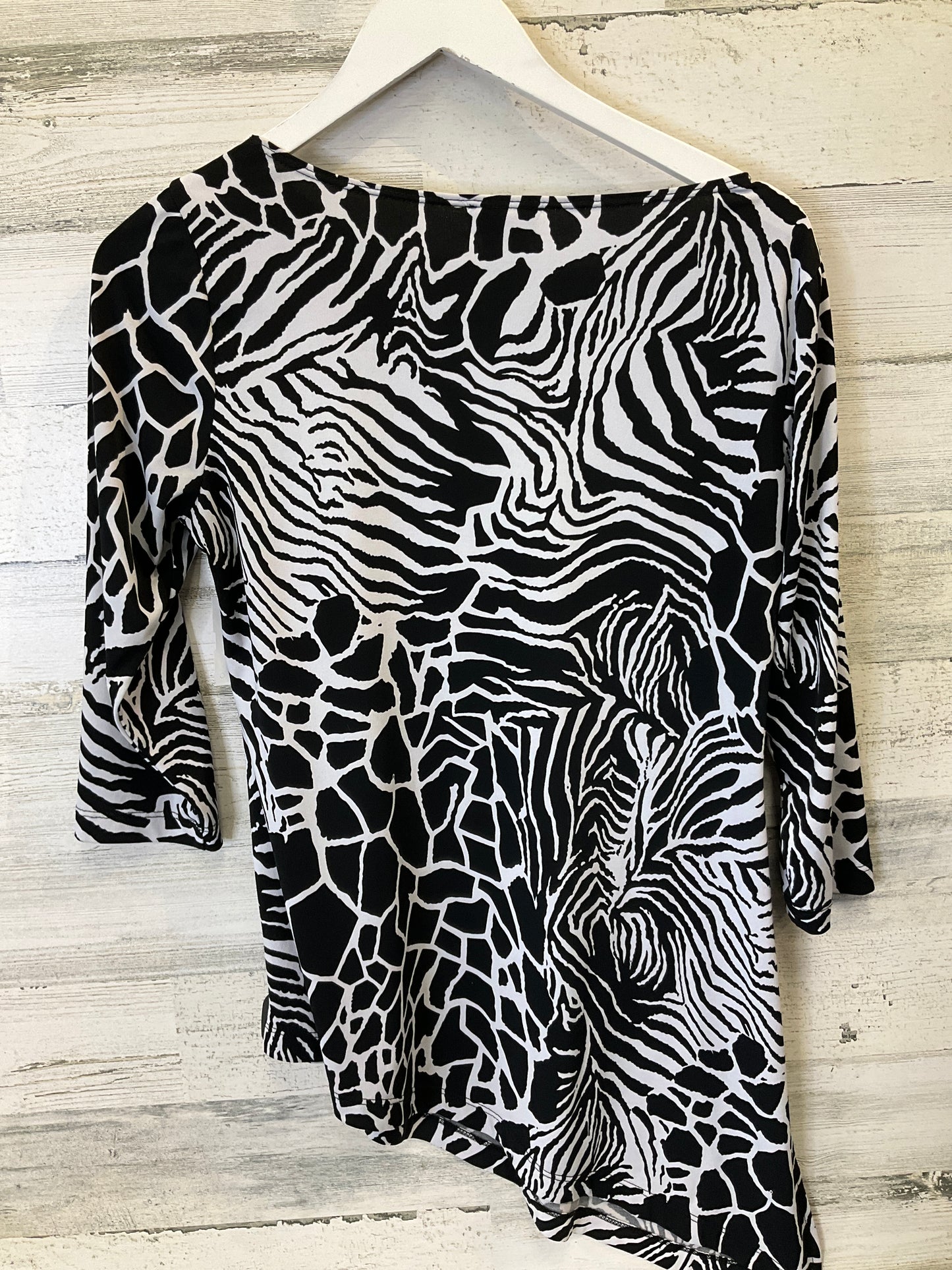 Black & White Tunic 3/4 Sleeve Clothes Mentor, Size Xs