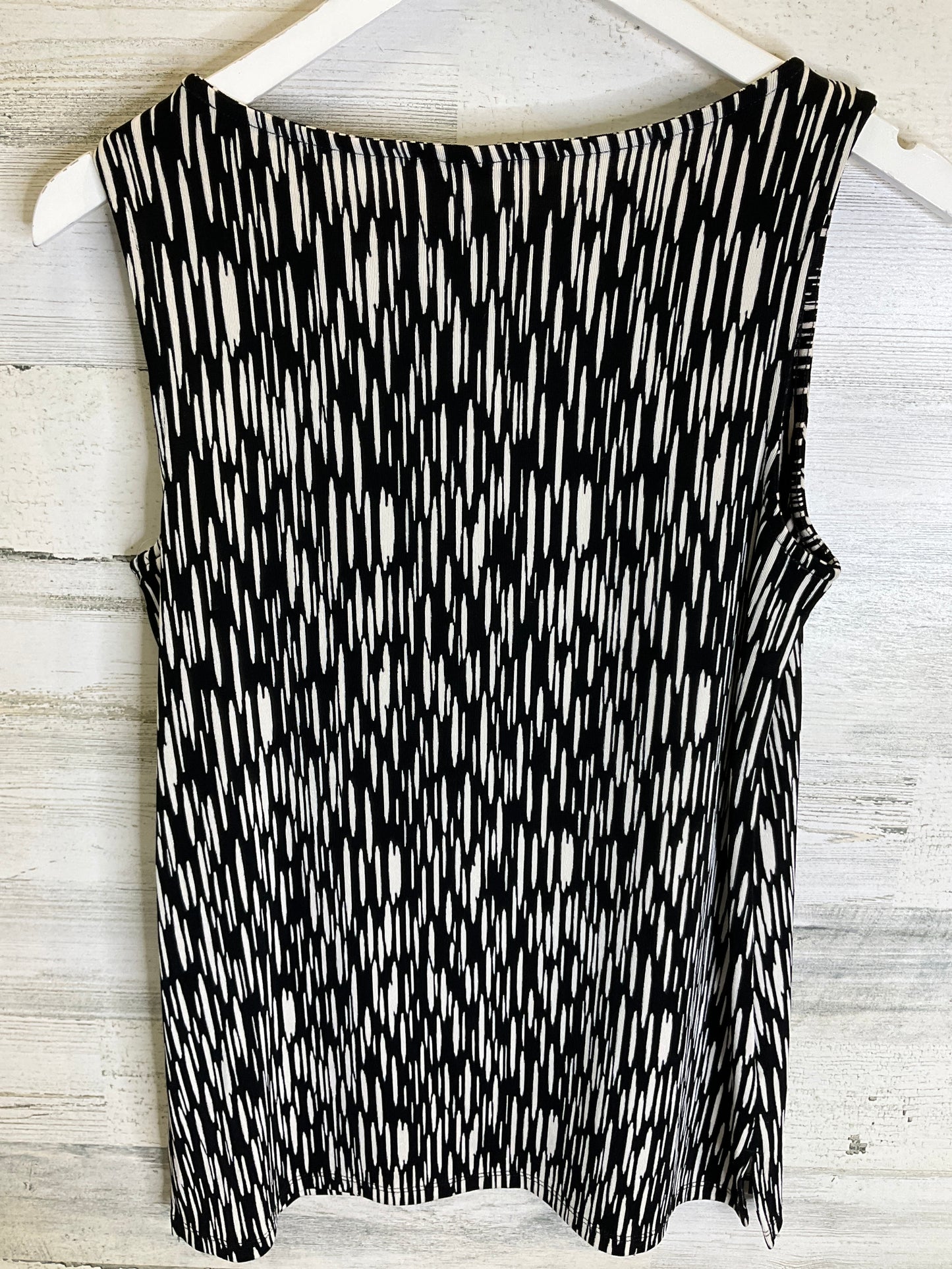 Black & White Top Sleeveless Chicos, Size S