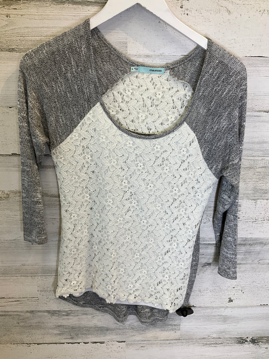 Grey & White Top Long Sleeve Maurices, Size S