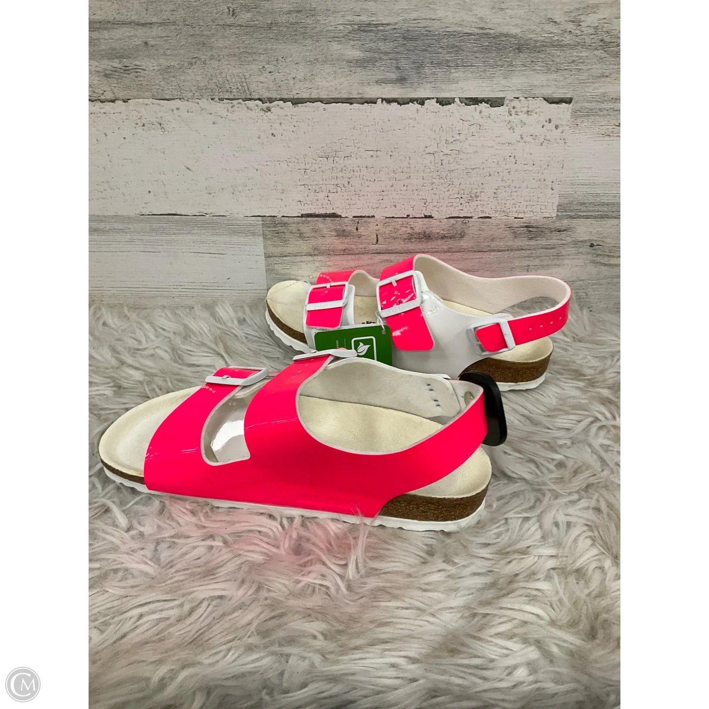 Sandals Flats By Birkenstock In Pink & White, Size: 8.5