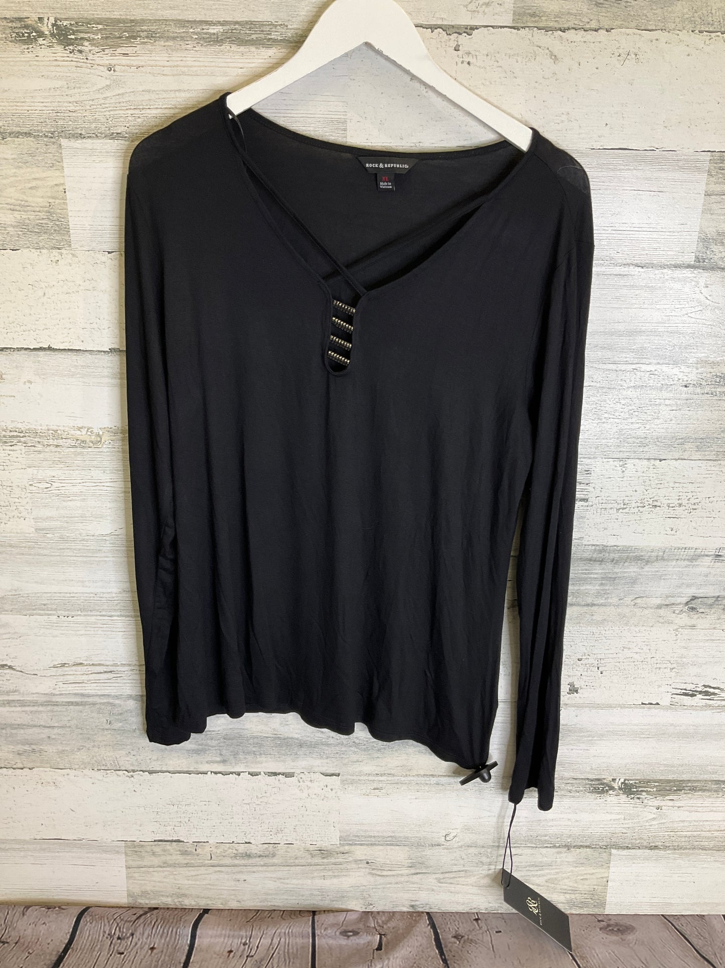 Top Long Sleeve By Rock And Republic In Black, Size: Xl