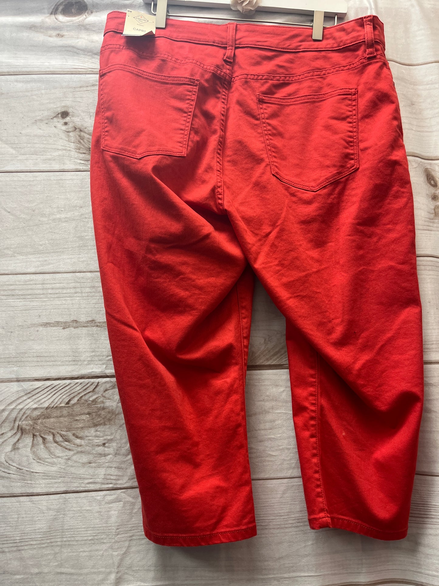 Capris By St Johns Bay In Red, Size: 18