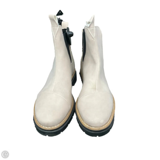 Boots Ankle Flats By Toms In Cream, Size: 9.5