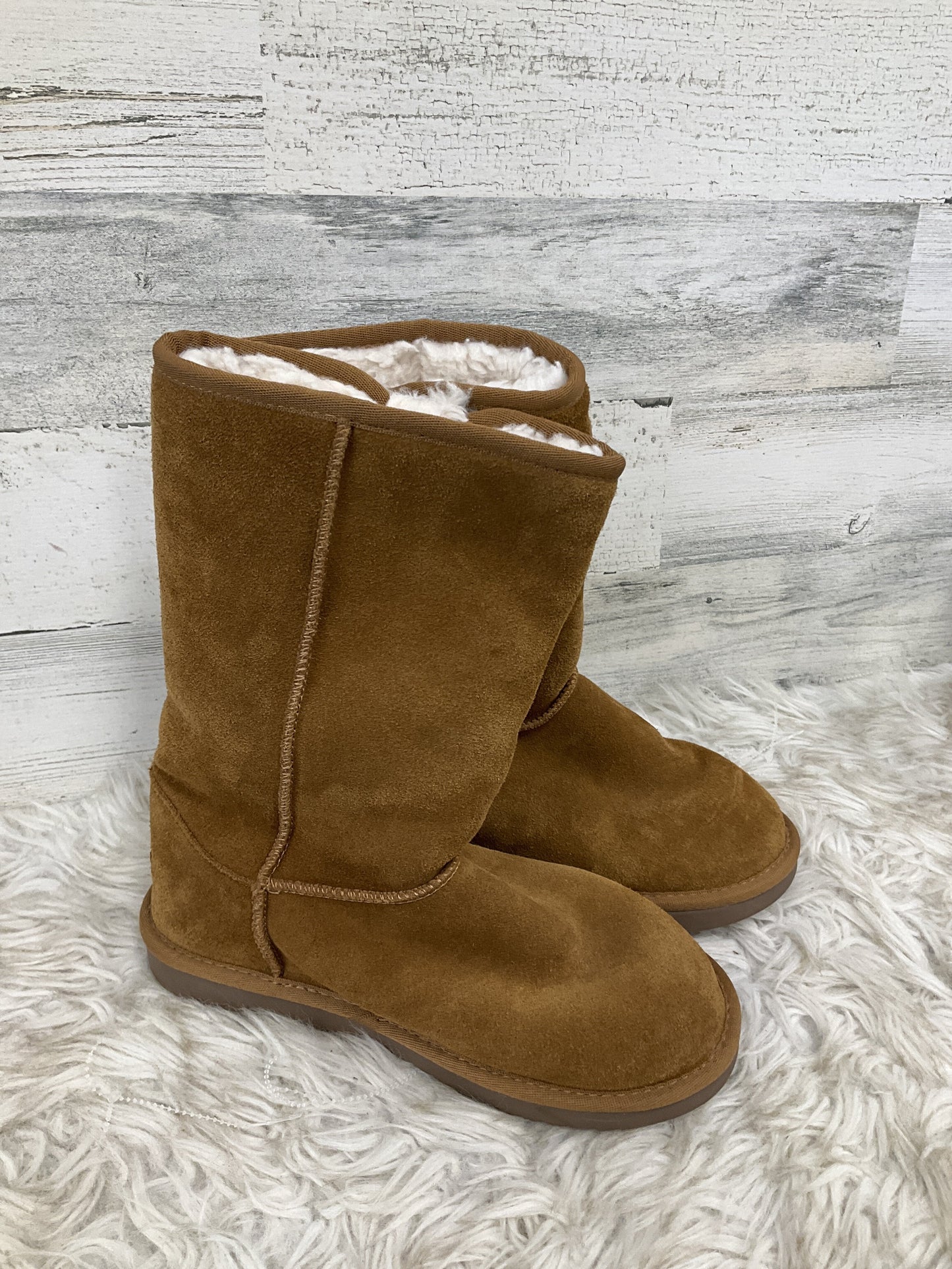 Boots Snow By Koolaburra By Ugg  Size: 6.5