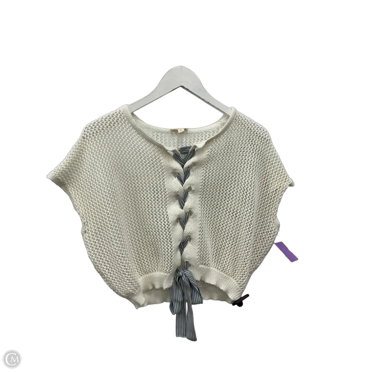 Top Short Sleeve By Clothes Mentor In White, Size: S