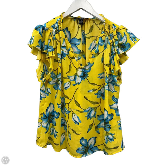 Top Short Sleeve By Clothes Mentor In Yellow, Size: M