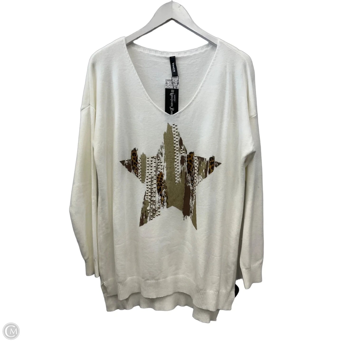 Sweater By Clothes Mentor In White, Size: M