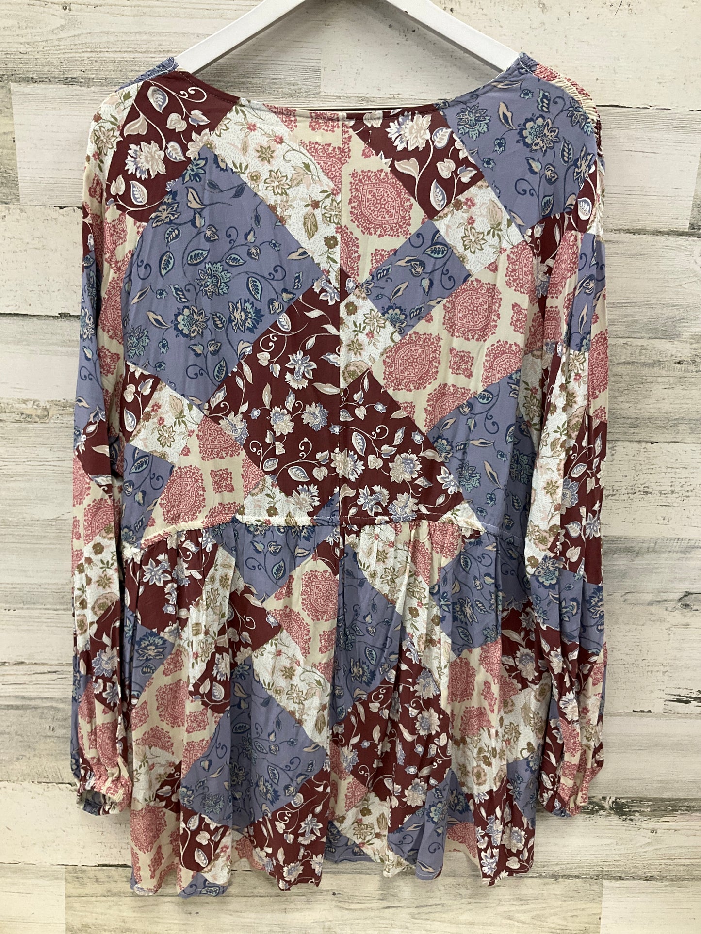 Top Long Sleeve By Maurices In Multi-colored, Size: 2x