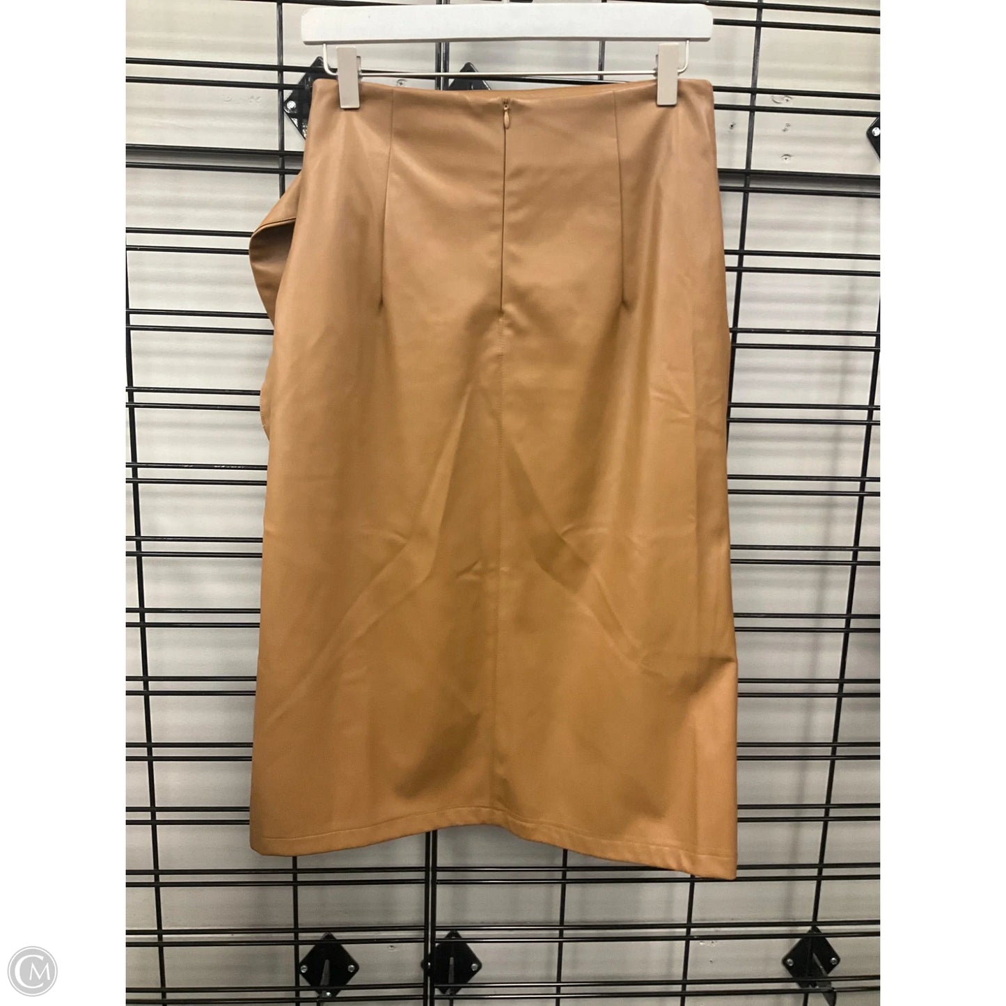 Skirt Midi By Clothes Mentor In Tan, Size: 8