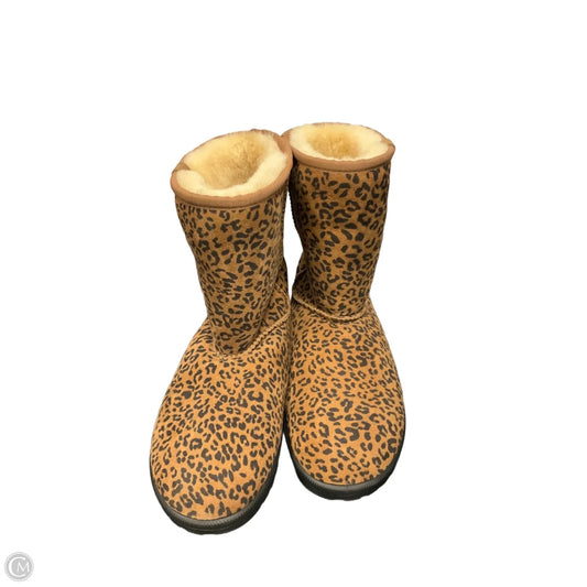 Boots Ankle Flats By Abeo In Animal Print, Size: 8