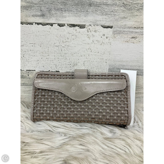 Wristlet Designer By Patricia Nash, Size: Medium