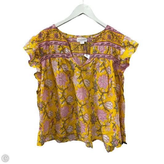 Top Sleeveless By Velvet In Yellow, Size: Xl