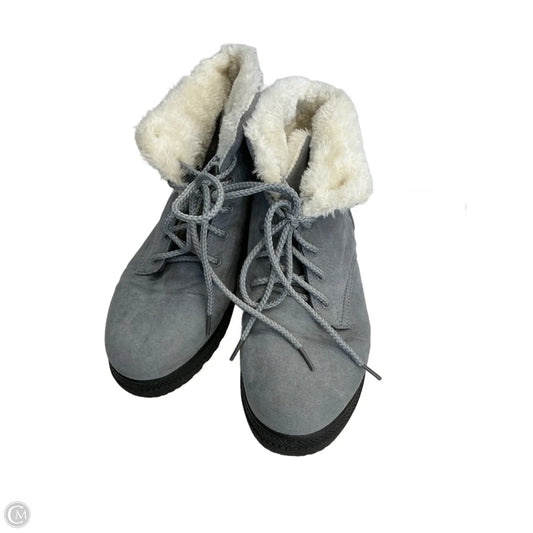 Boots Ankle Flats By Clothes Mentor In Grey, Size: 8