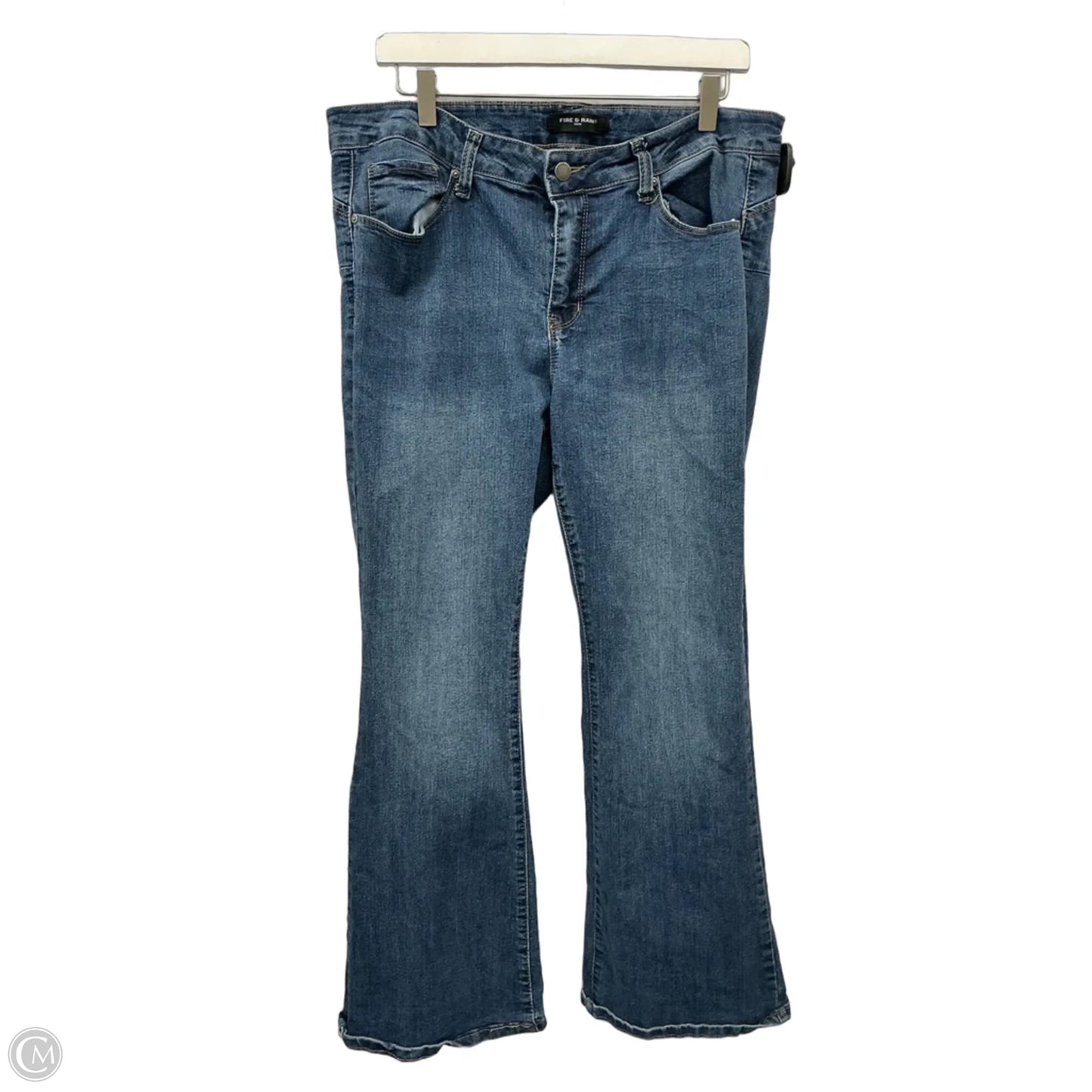 Jeans Flared By Clothes Mentor In Blue Denim, Size: 16