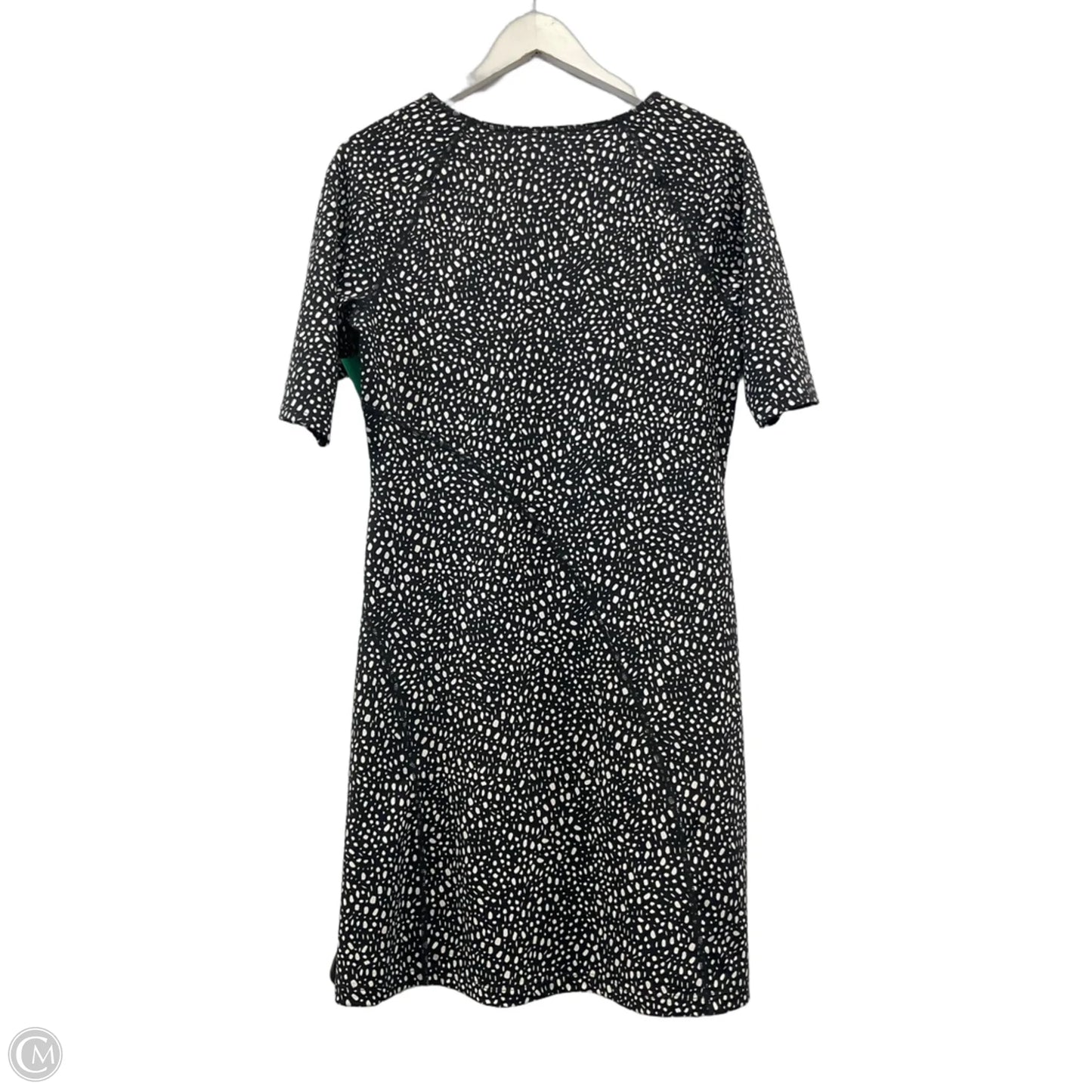 Dress Casual Short By Title Nine In Black & White, Size: M