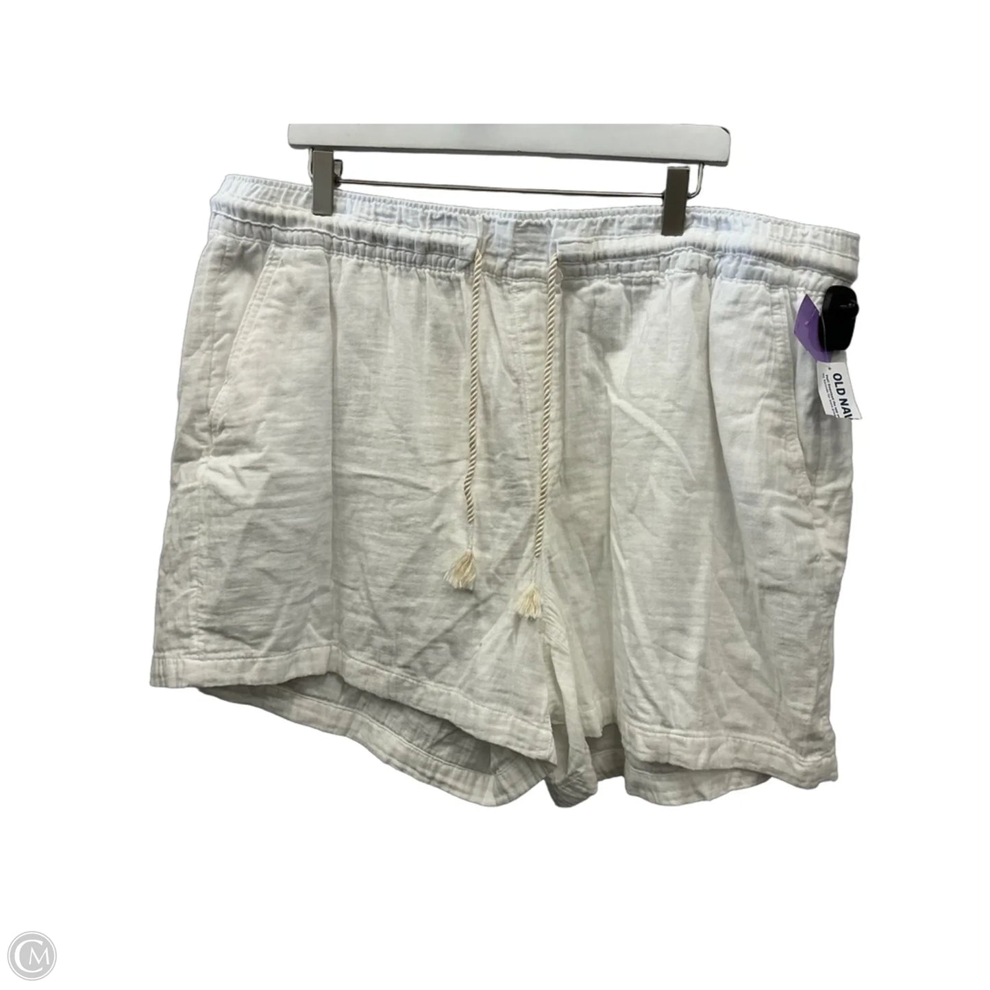 Shorts By Old Navy In White, Size: 16