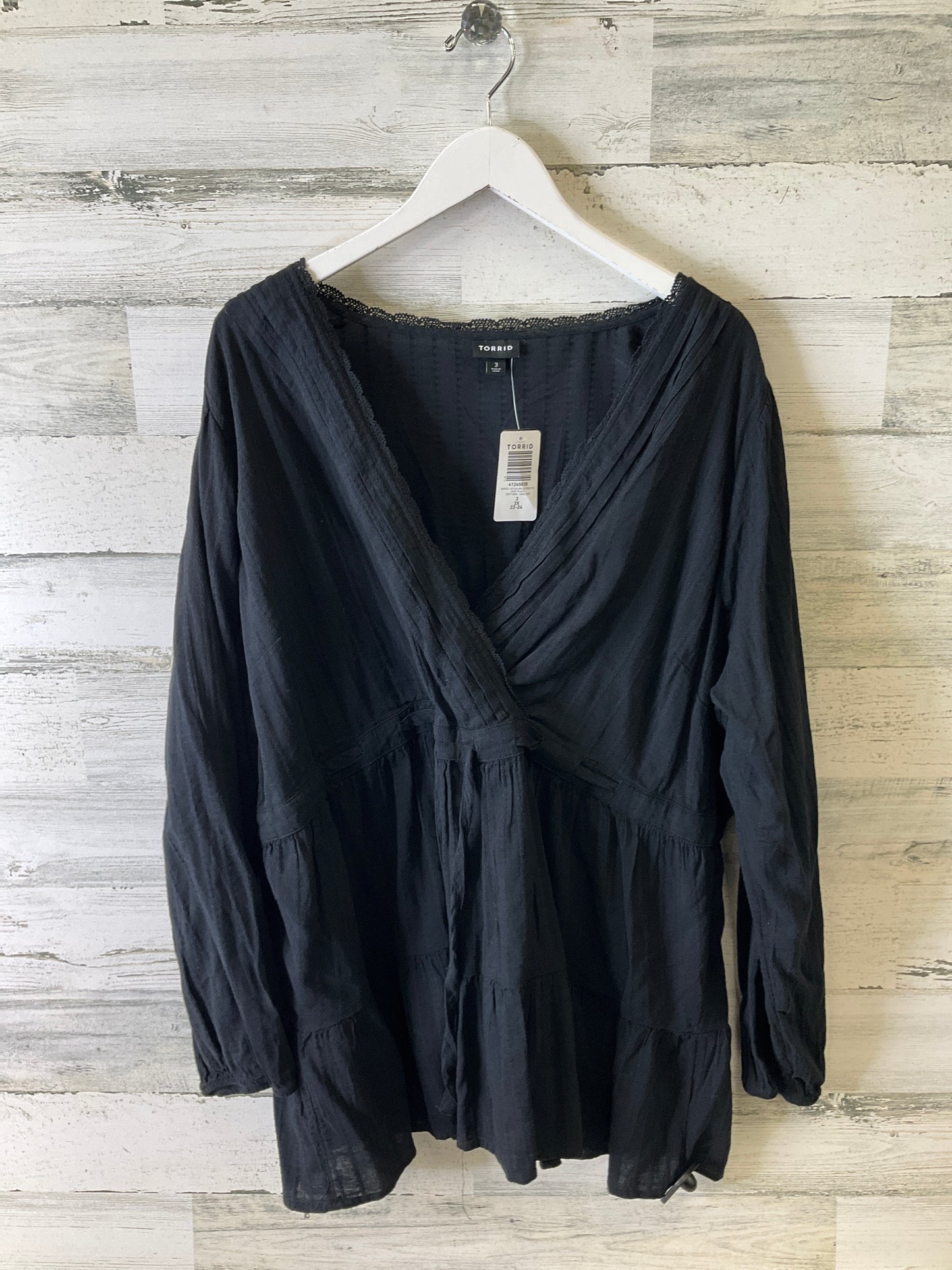 Top Long Sleeve By Torrid In Black, Size: 3x