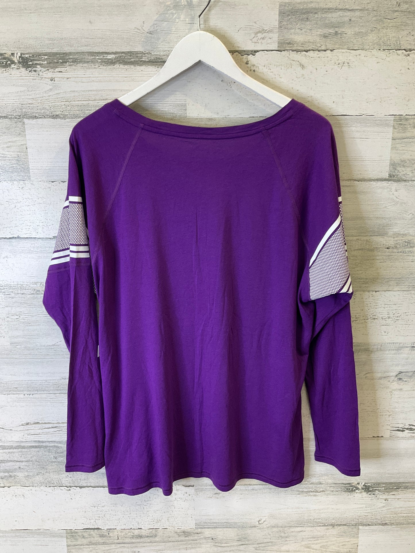 Athletic Top Long Sleeve Crewneck By Under Armour In Purple, Size: Xl