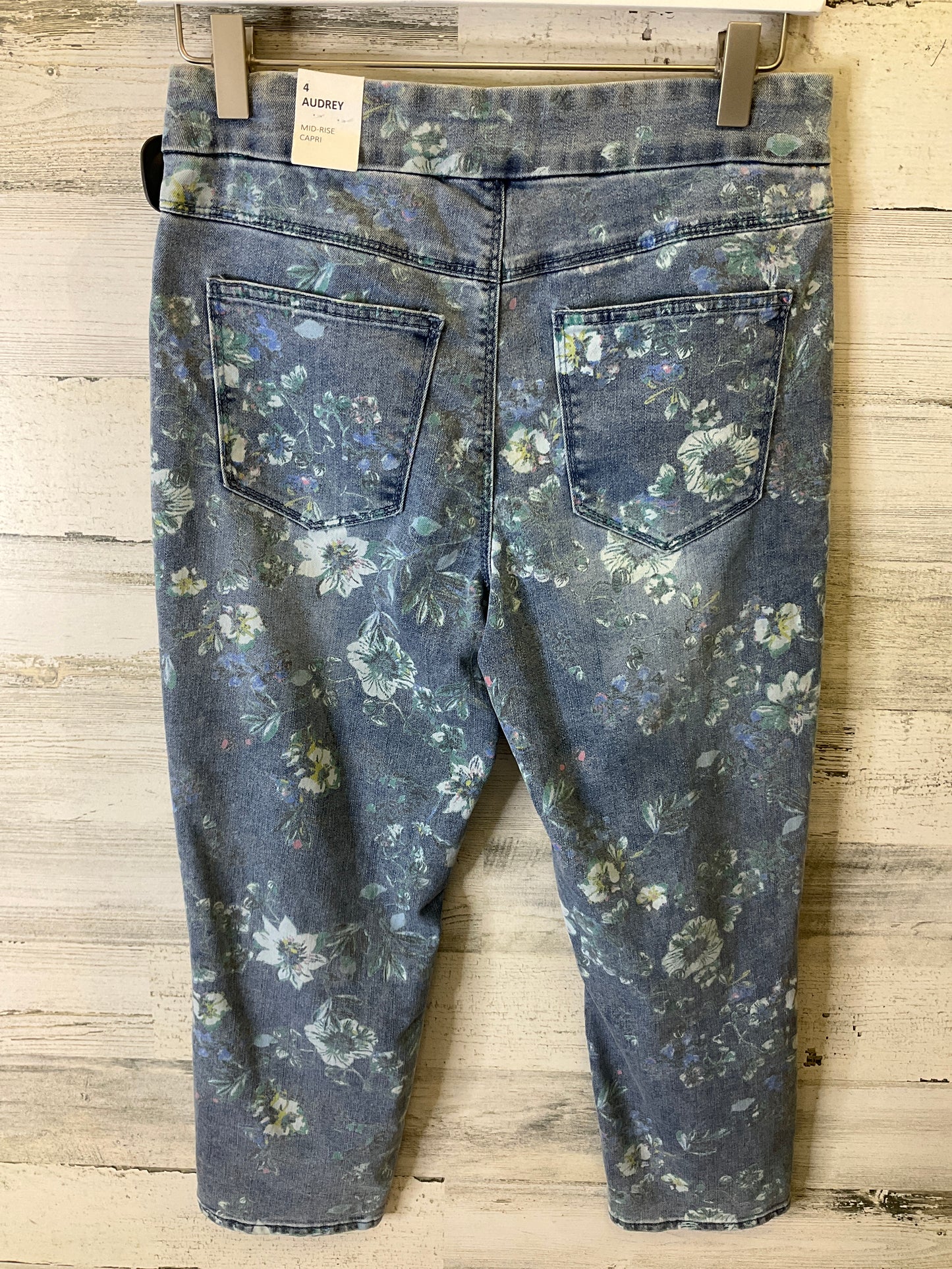 Capris By Tribal In Blue Denim, Size: 4