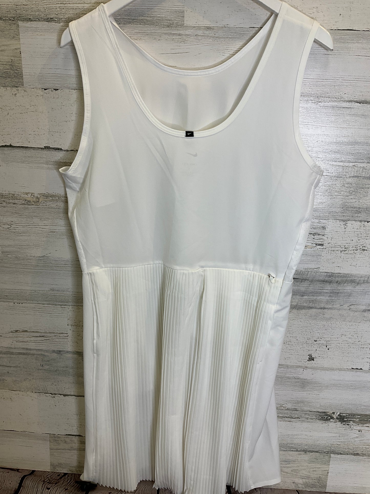 White Athletic Dress Nike Apparel, Size L