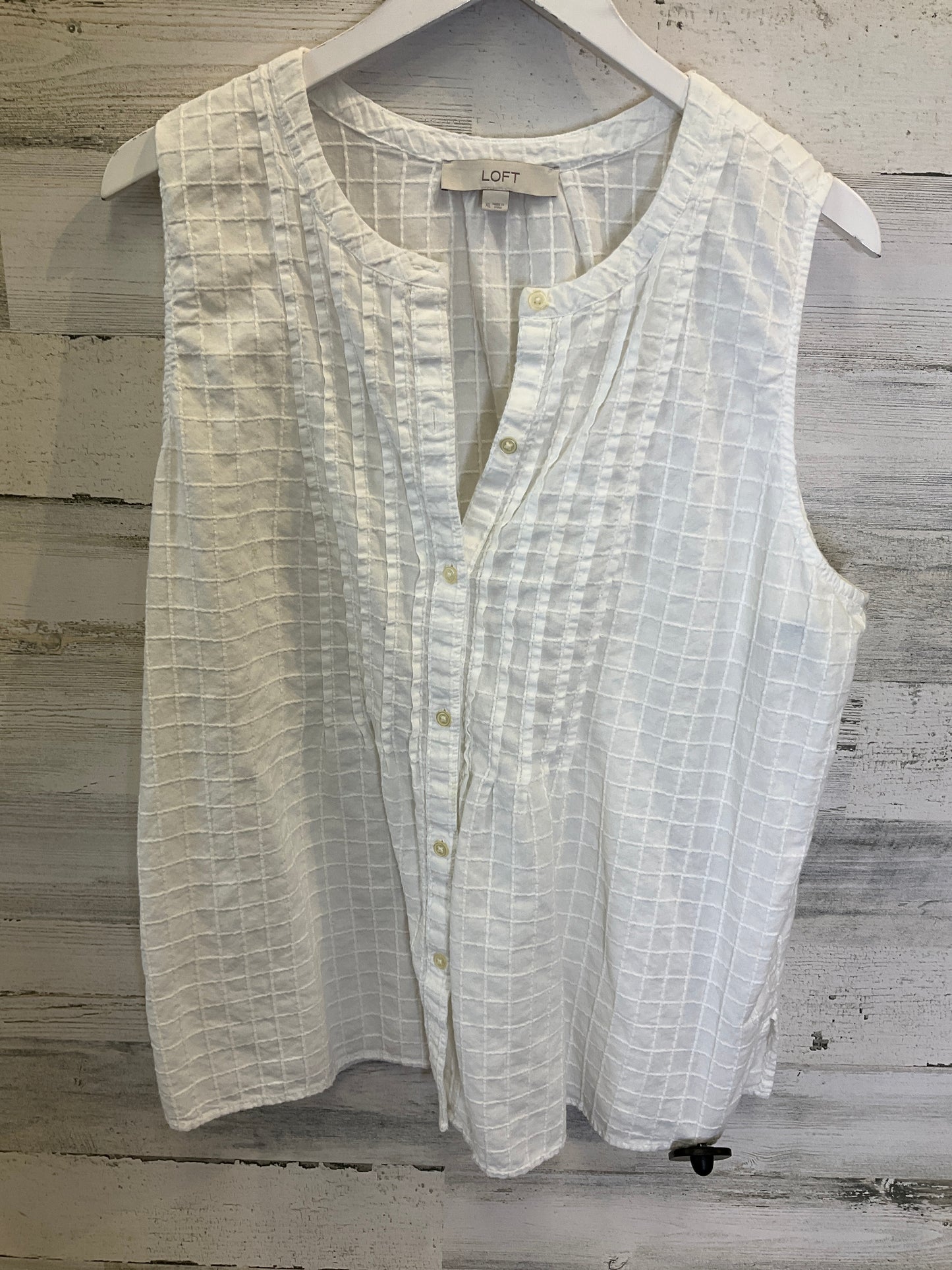 White Top Sleeveless Loft, Size Xl