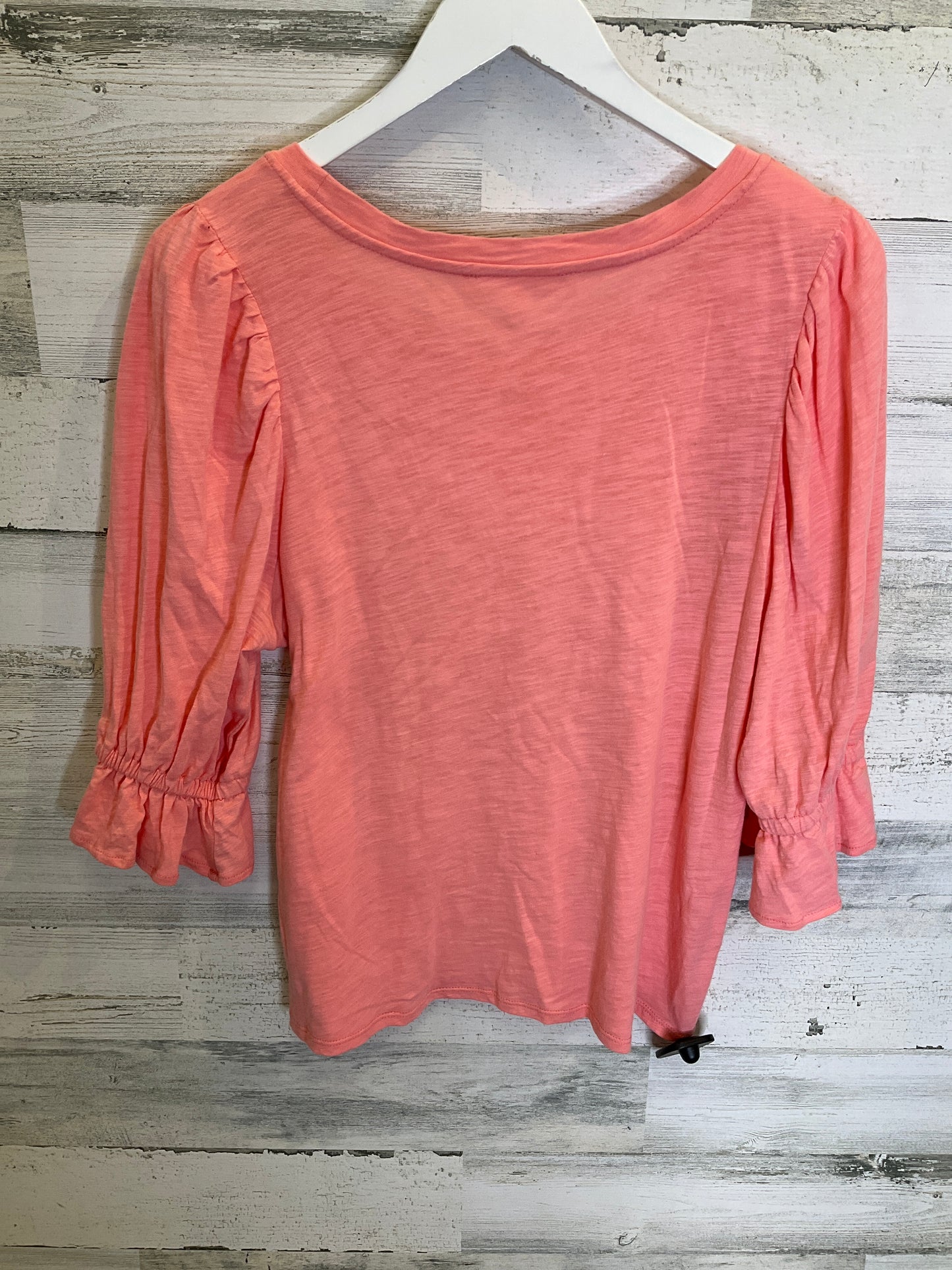 Peach Top Short Sleeve Clothes Mentor, Size M