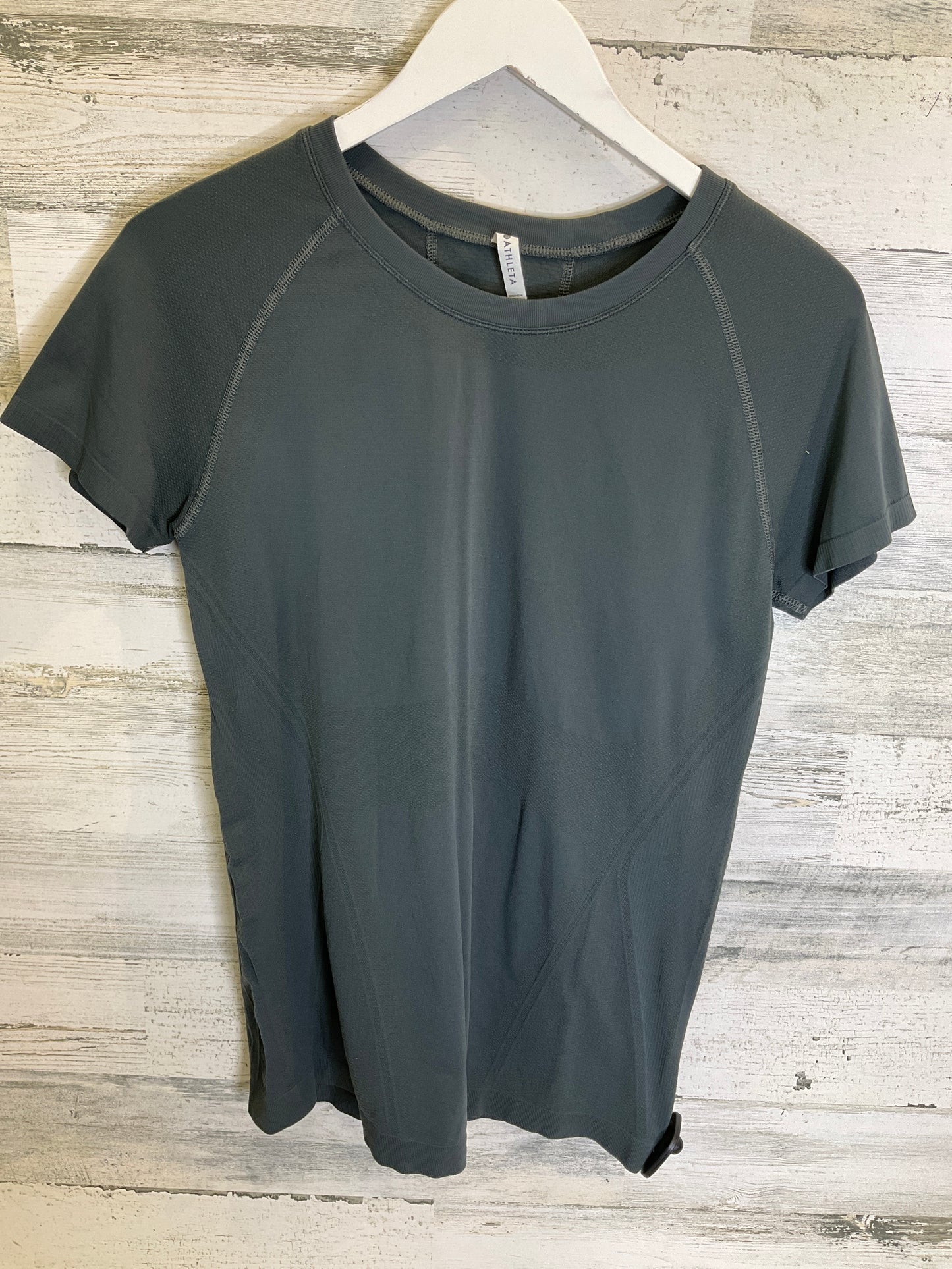 Athletic Top Short Sleeve By Athleta In Grey, Size: M