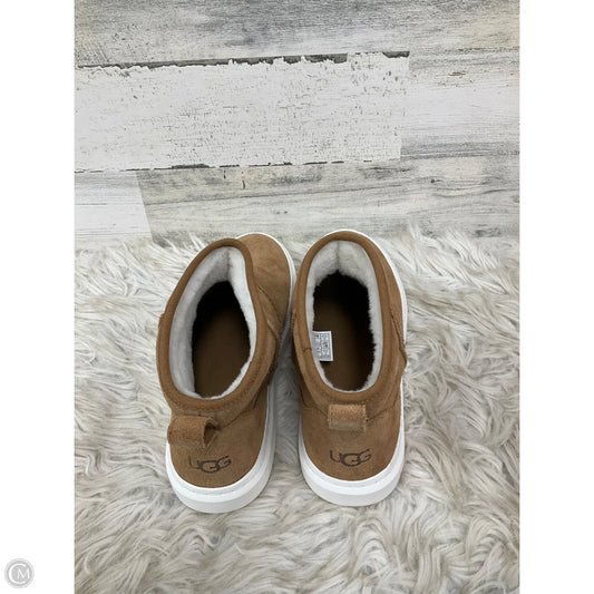 Boots Designer By Ugg In Brown, Size: 9