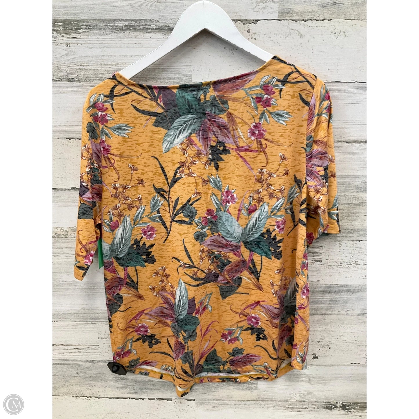 Top Short Sleeve By Christopher And Banks In Yellow, Size: L