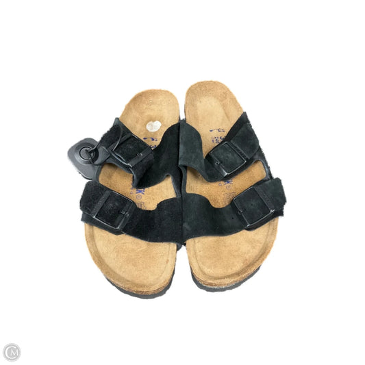 Sandals Flats By Birkenstock In Black, Size: 6.5