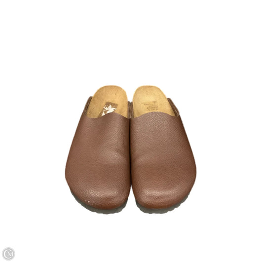 Shoes Flats By Birkenstock In Bronze, Size: 6.5