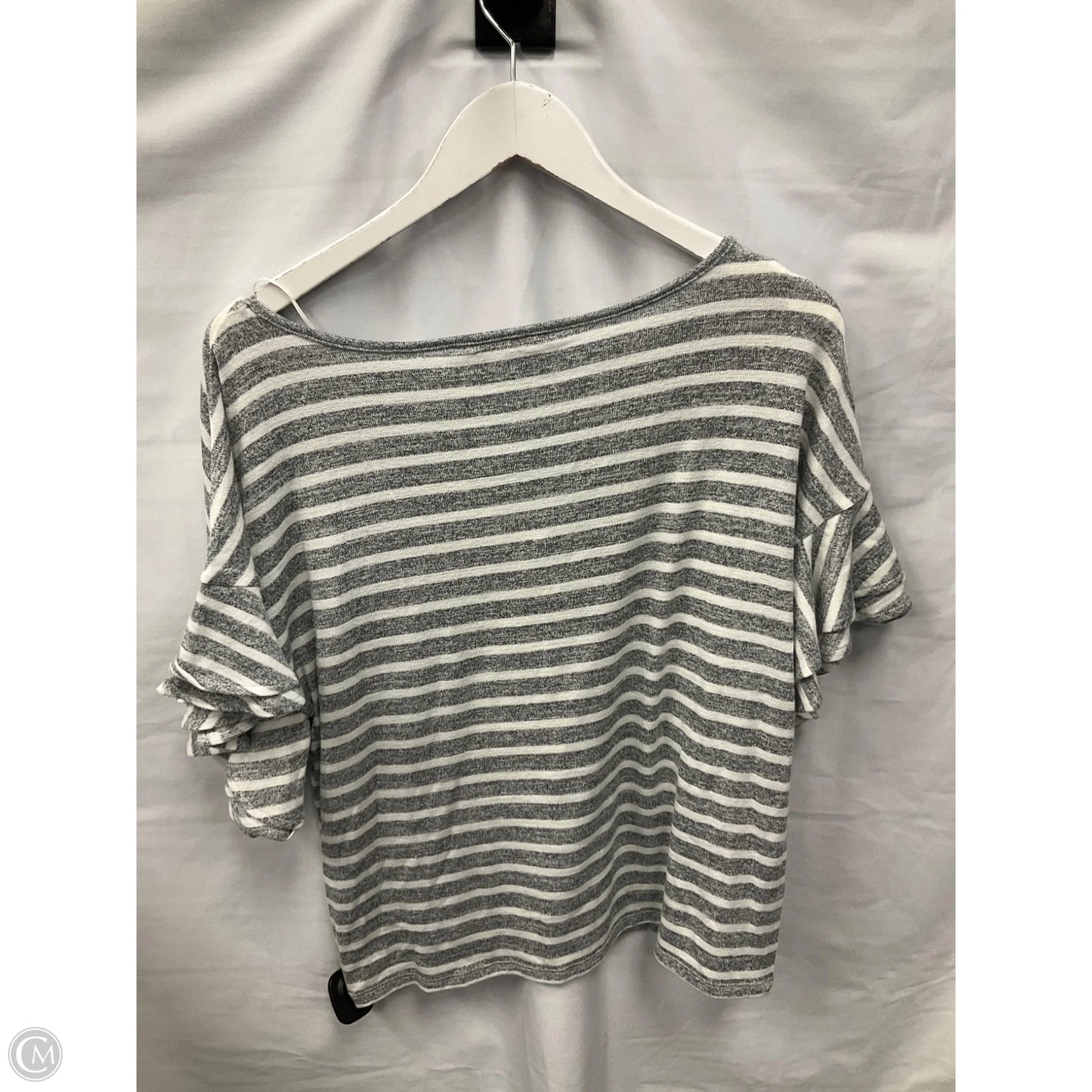 Top Short Sleeve By Banana Republic In Grey & White, Size: S
