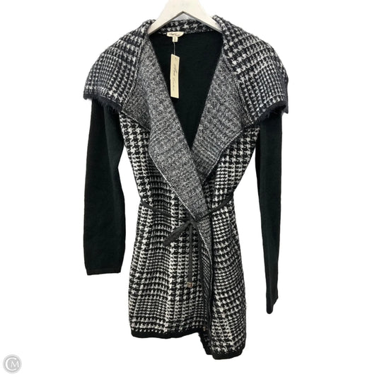 Sweater Cardigan By Clothes Mentor In Black & White, Size: S