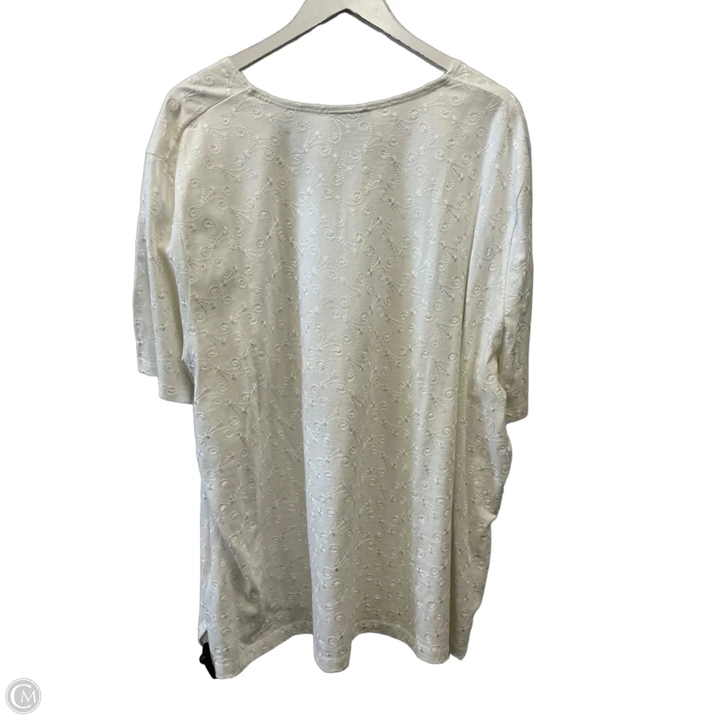 Top Short Sleeve By Liz And Me In White, Size: 3x
