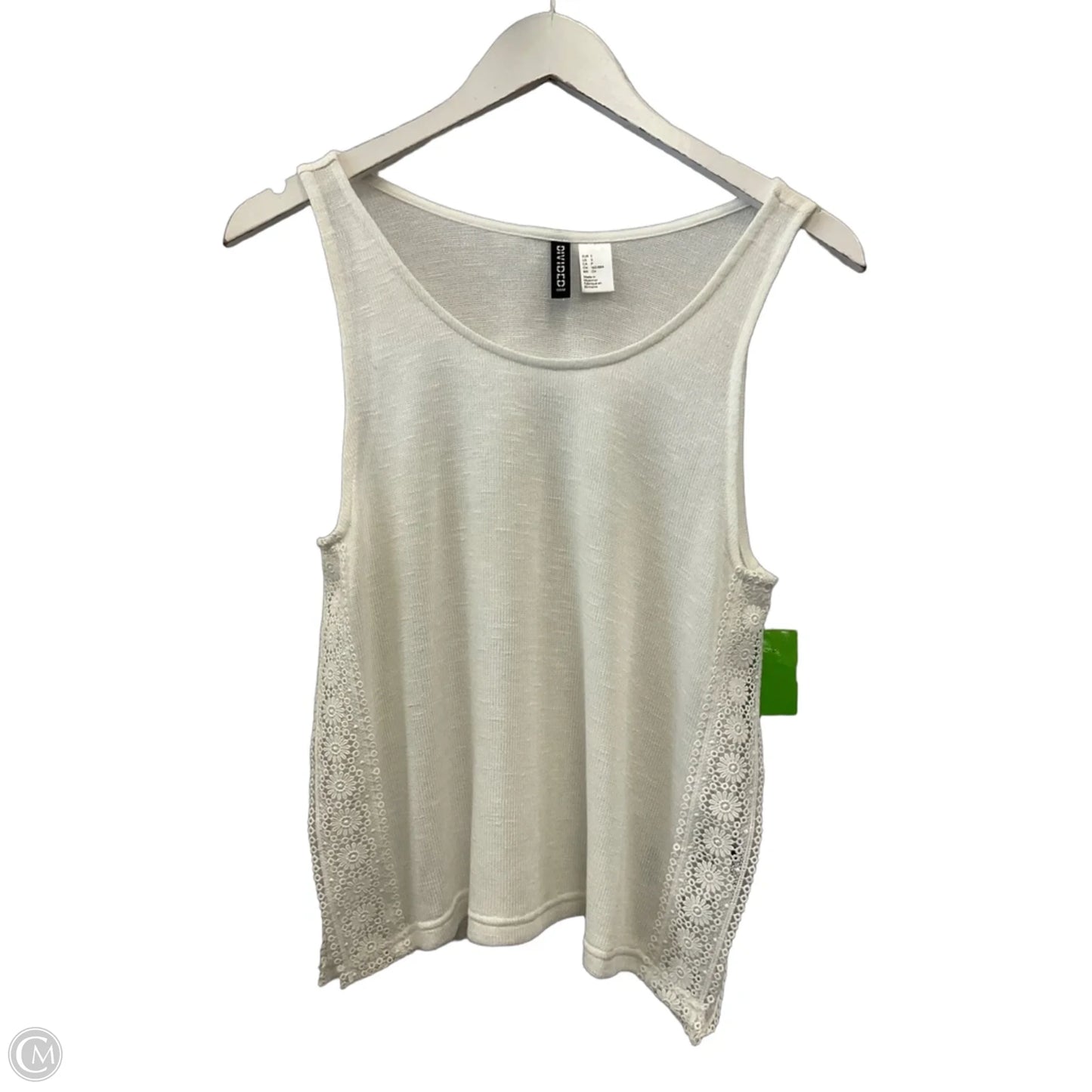 Top Sleeveless By Divided In White, Size: S